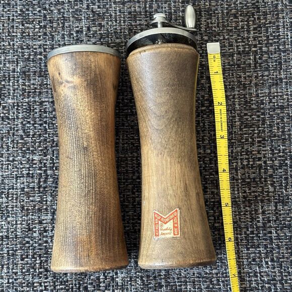 UNBRANDED Vintage MCM Mid Century Wood Salt Pepper Shakers Grinder 6.5” Japan - Picture 4 of 8